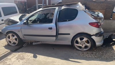 PEUGEOT 206 Gt ÇIKMA YEDEK PARÇALARI MEVCUT
